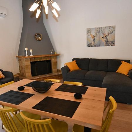 Downtown Loft Apartment Aígion Luaran gambar