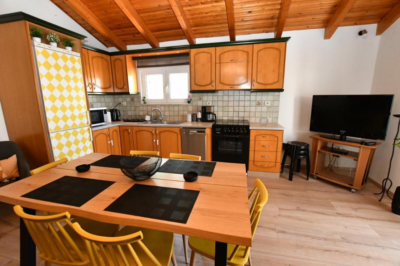 Downtown Loft Apartment Aígion Luaran gambar